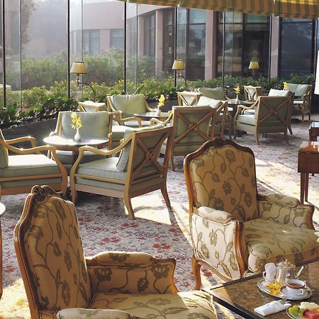 Ritz Carlton Hotel And Spa Manama Exterior foto